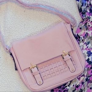 MoDA Shoulder Bag